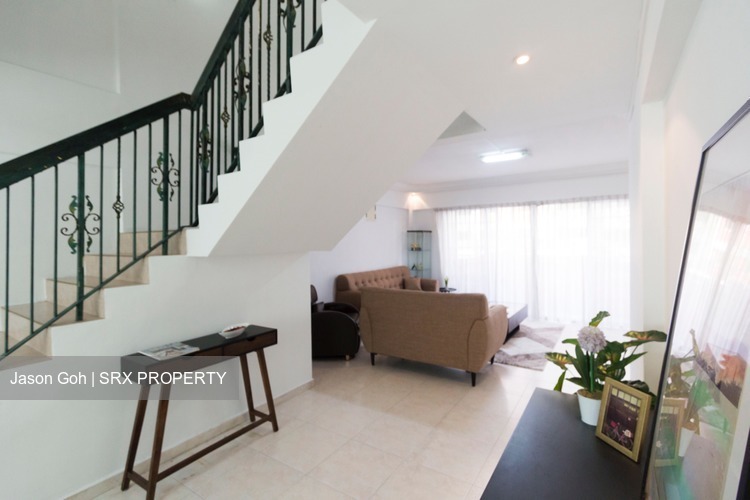 Blk 223 Bukit Batok East Avenue 3 (Bukit Batok), HDB Executive #199410492